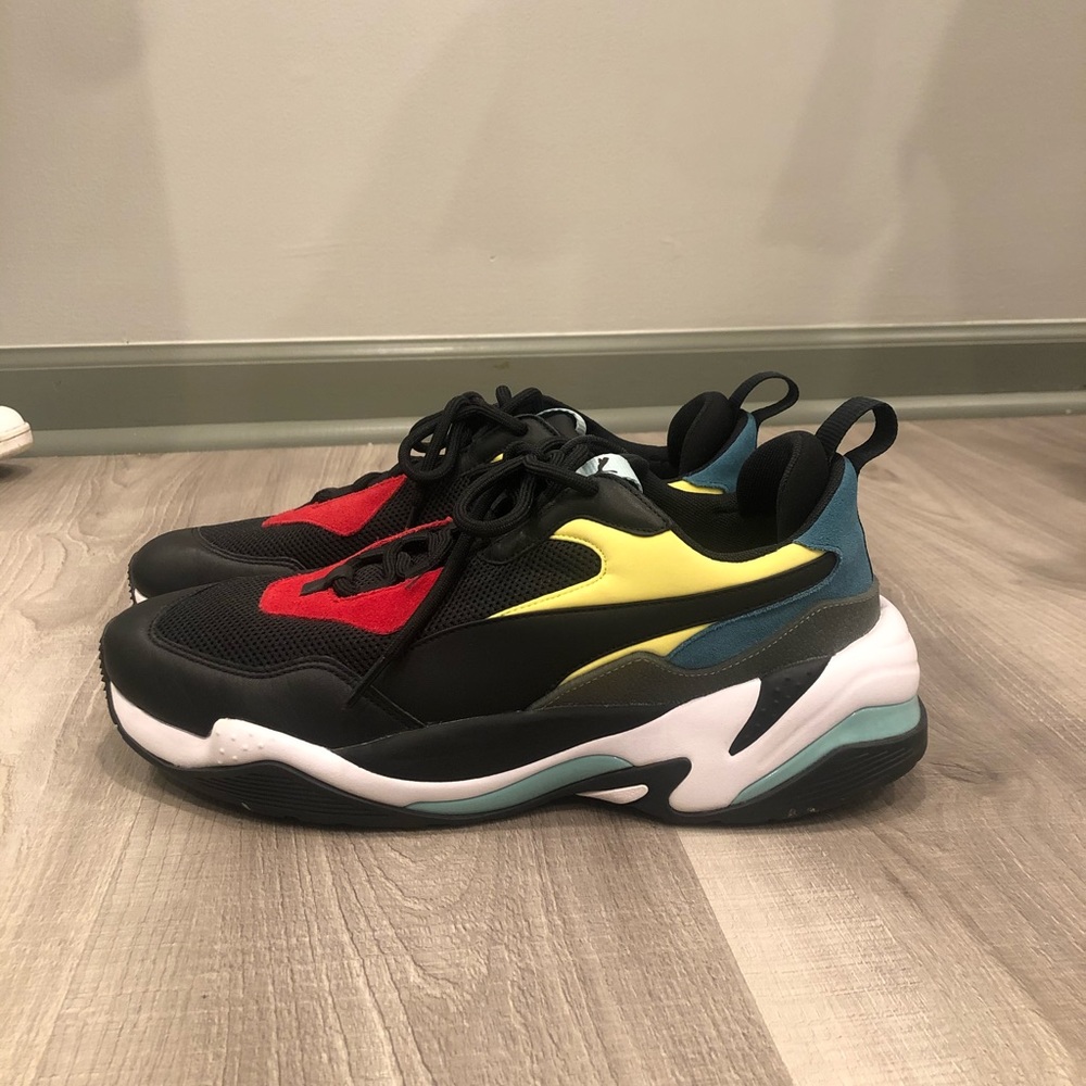 **FINAL PRICE DROP** Puma Thunder Spectra